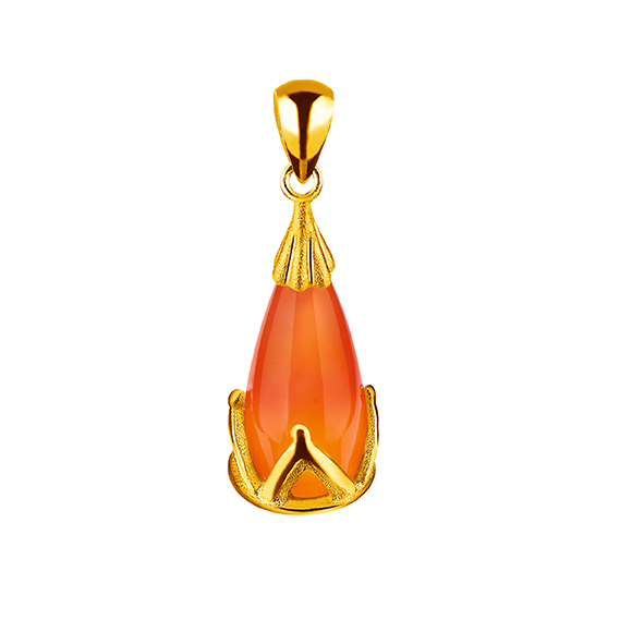 Gold Pendant with Chalcedony
