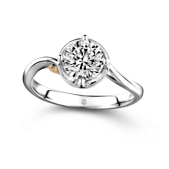 爱很美系列18K金钻石戒指