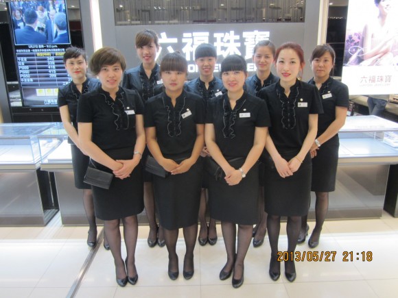 圖片5:熱情洋溢的銷售團隊