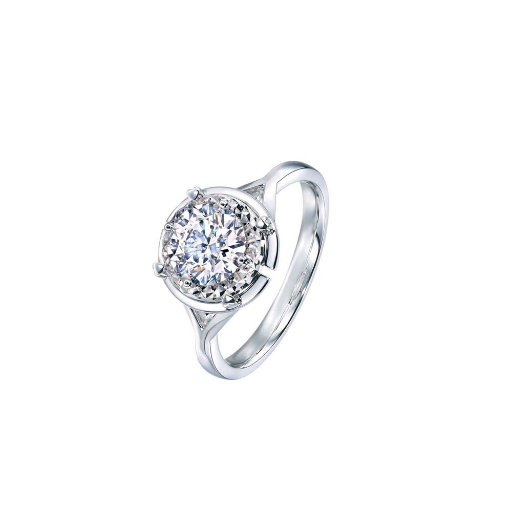 Love is Beauty Collection “Luminous Love＂ 18K White Gold Diamond Ring