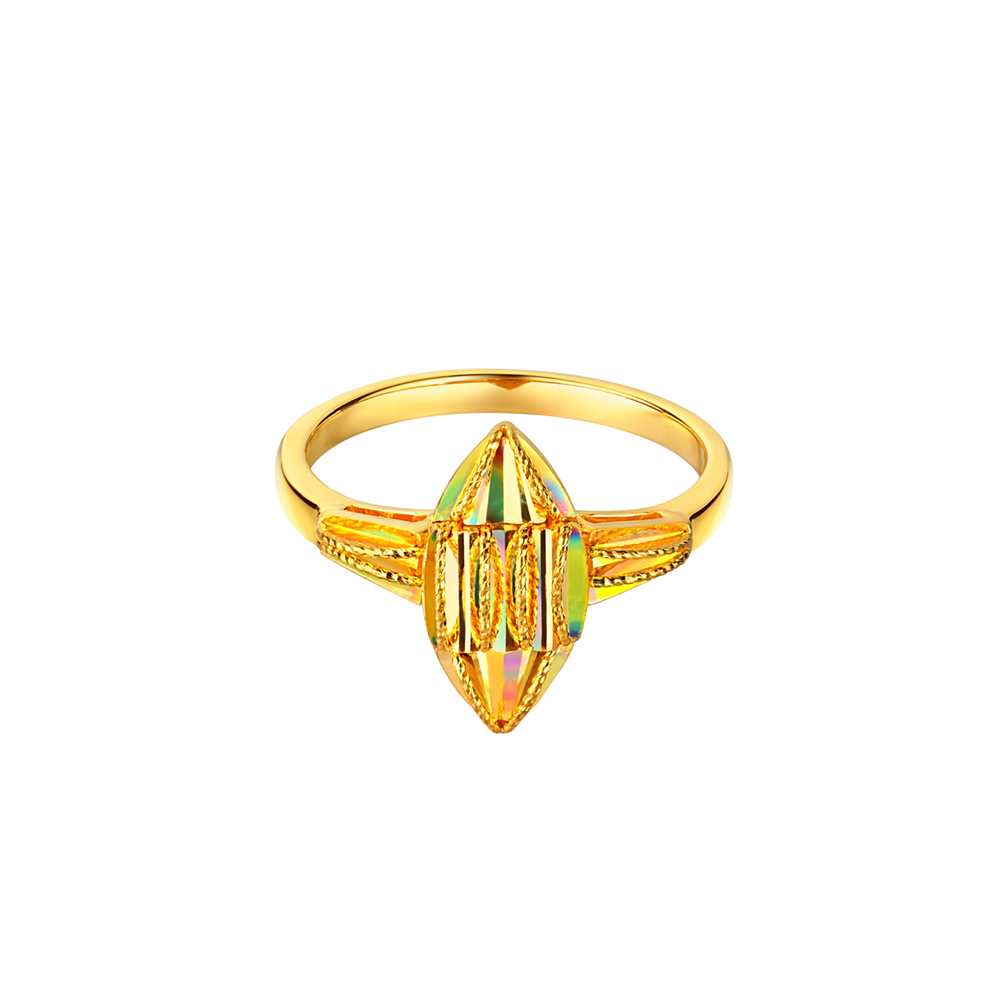DiaBling Shimmering Gold Collection “DiaBling Gold Marquise” Gold Ring 